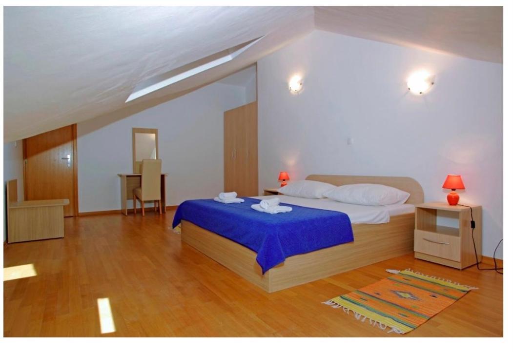 Apartmani Funda Bol Luaran gambar
